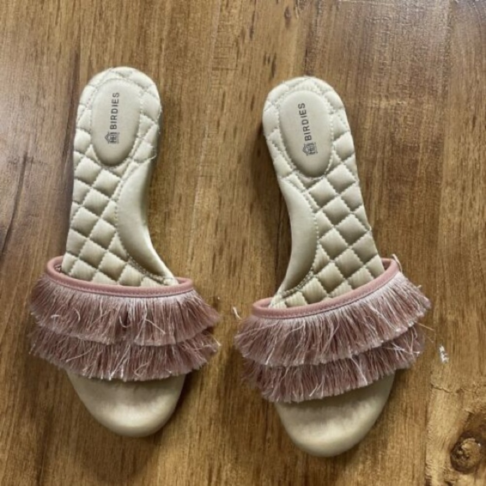 Birdies Sparrow pink and gold fringe sandal